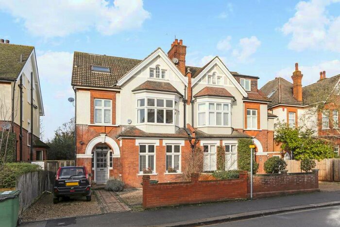 5 Bedroom Semi-Detached House To Rent In Effingham Road, Surbiton, KT6