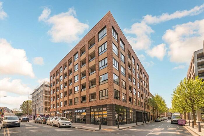 2 Bedroom Flat For Sale In Wyke Road, Hackney Wick, E3