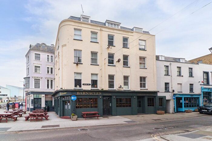 2 Bedroom Flat For Sale In King Street, Margate, CT9
