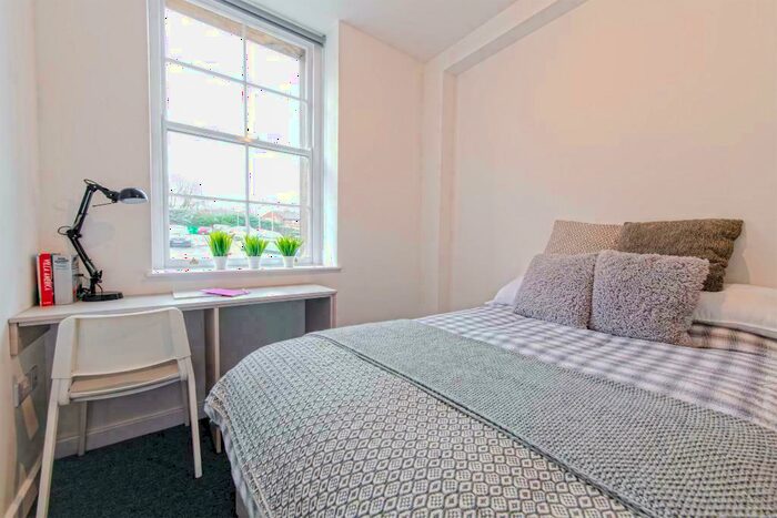 5 Bedroom Flat To Rent In Albert Terrace Road, Sheffield, S6