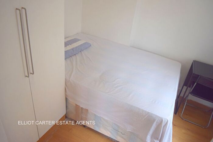 1 Bedroom Studio To Rent In West Drayton Road, Uxbridge, UB8