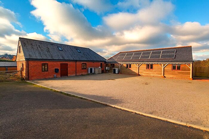 4 Bedroom Detached House To Rent In Honey Lane, Selborne, Alton, Hampshire, GU34