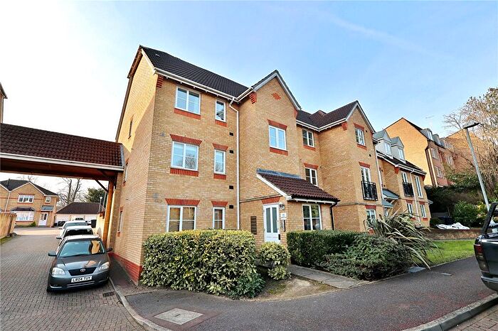 1 Bedroom Flat To Rent In Ashdown Close, Woking, Surrey, GU22