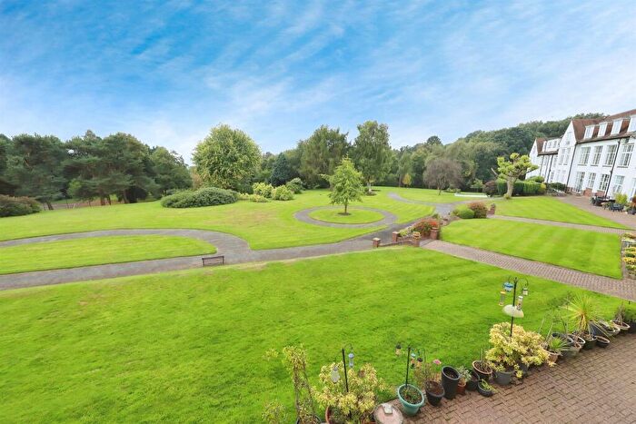 2 Bedroom Flat For Sale In Farley Lane, Romsley, Halesowen, B62