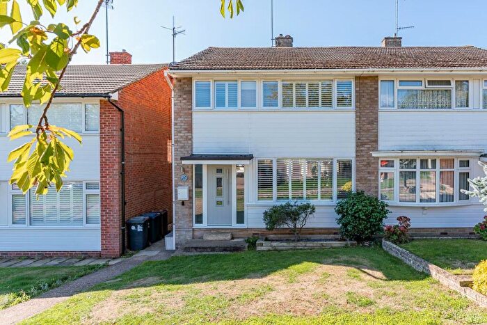 3 Bedroom Semi-Detached House For Sale In Brookside, Hertford, SG13