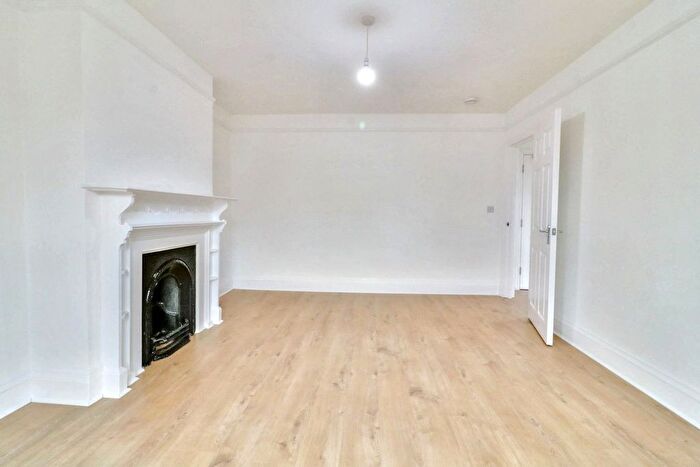 2 Bedroom Flat To Rent In Flat, Hindes Road, Harrow, HA1