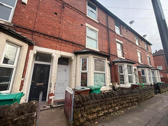 4 Bedroom Terraced House For Sale In Wilford Crescent East, Nottingham, NG2