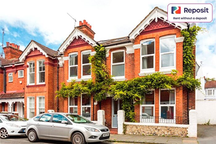 6 Bedroom Semi Detached House To Rent In Newport Street, Brighton, BN2