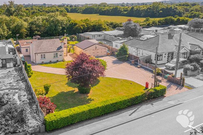 3 Bedroom Detached Bungalow For Sale In Burnt Mills Road, Basildon, SS13