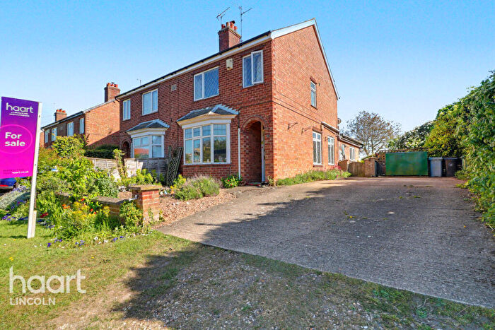 3 Bedroom Semi-Detached House For Sale In Fen Road, Sleaford, NG34