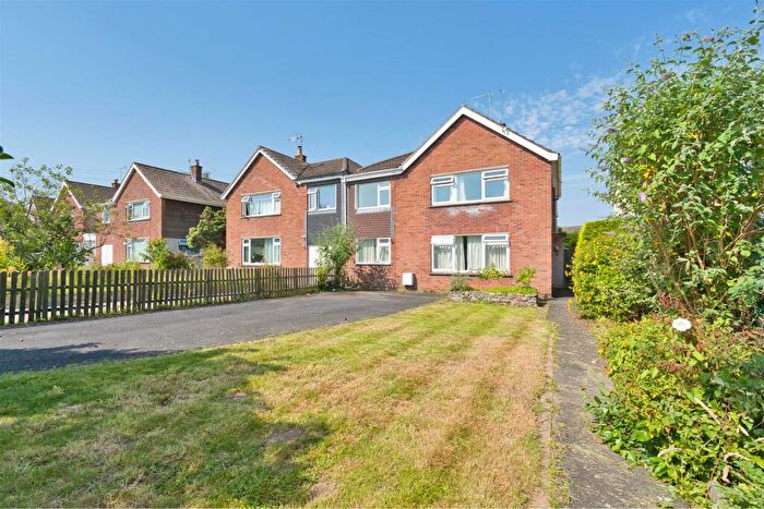 4 Bedroom Semi-Detached House For Sale In Riverway, Nailsea, BS48