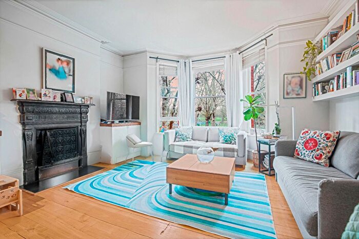 2 Bedroom Flat For Sale In Morshead Road, London, W9