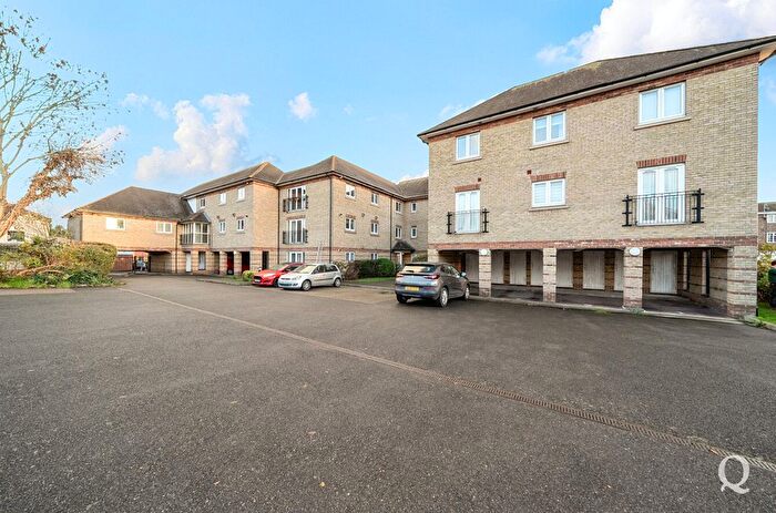 2 Bedroom Flat For Sale In Church Street, Milton Regis, Sittingbourne, Kent, ME10
