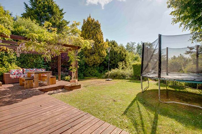 5 Bedroom Detached House For Sale In Amersham Road, High Wycombe, HP13