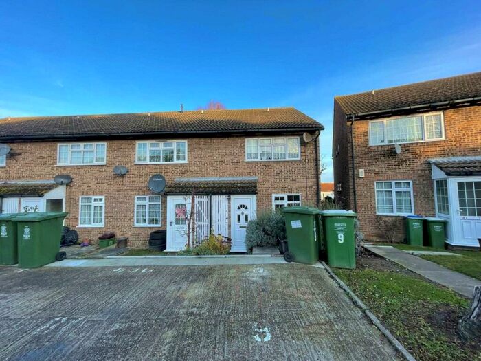 1 Bedroom Flat To Rent In Manorside Close, Abbey Wood, SE2