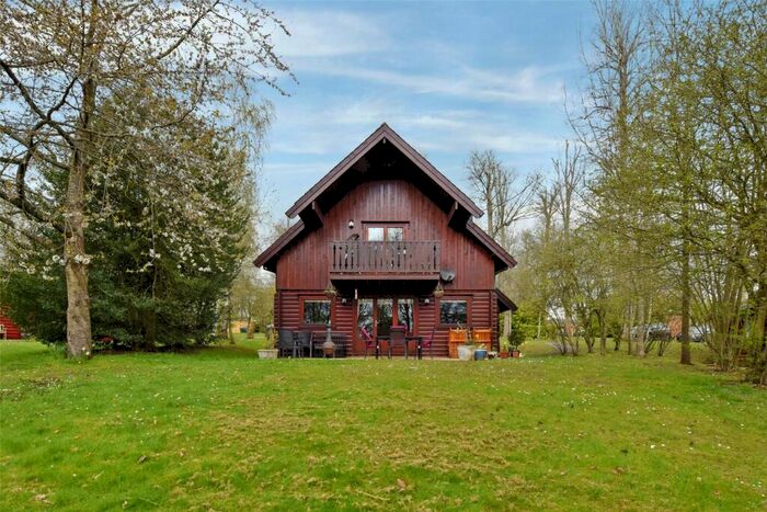 2 Bedroom Detached House To Rent In The Grove, Harleyford, Henley Road, Marlow, SL7