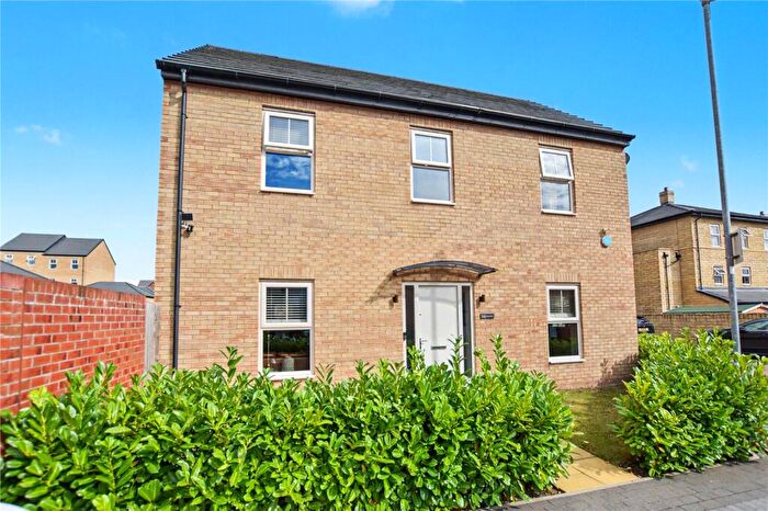 4 Bedroom Detached House For Sale In Tulip Grove, Seacroft, Leeds, West Yorkshire, LS14