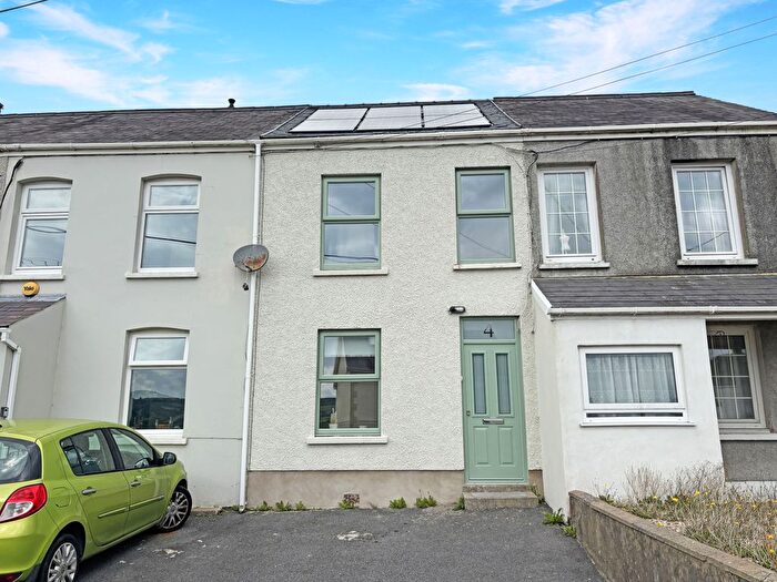 2 Bedroom Terraced House For Sale In Heol Bancyroffis, Llanelli, SA15