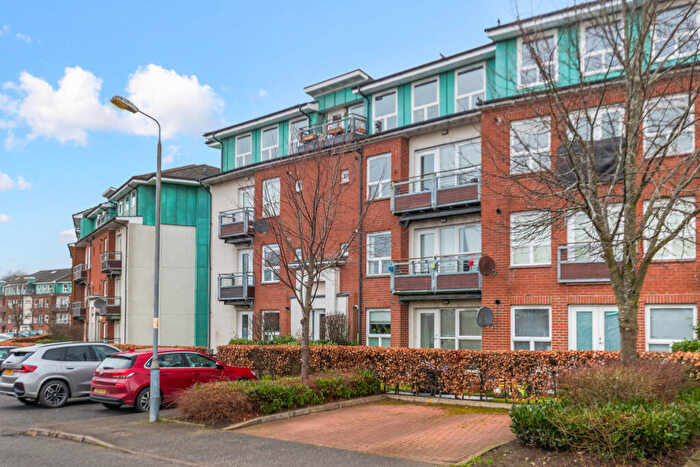 2 Bedroom Flat For Sale In / Strathblane Gardens, Anniesland, G13