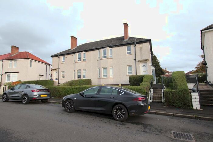 2 Bedroom Flat To Rent In Glenhead Crescent, Parkhouse, G22