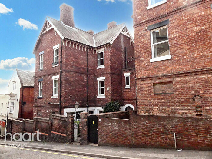 5 Bedroom Semi-Detached House For Sale In Spring Hill, Lincoln, LN1