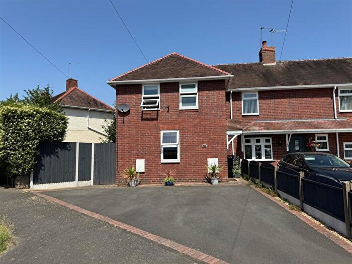 3 Bedroom End Of Terrace House For Sale In Studley Gate, Stourbridge, DY8