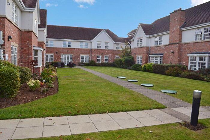 2 Bedroom Apartment For Sale In Brampton View, Northampton, NN6