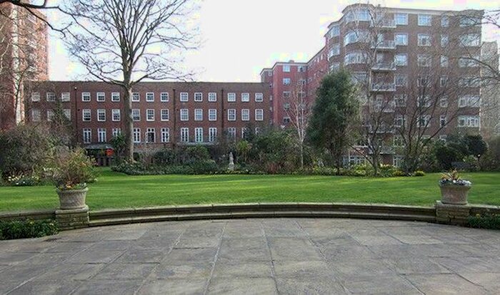 2 Bedroom Flat To Rent In Ennismore Gardens, London, SW7
