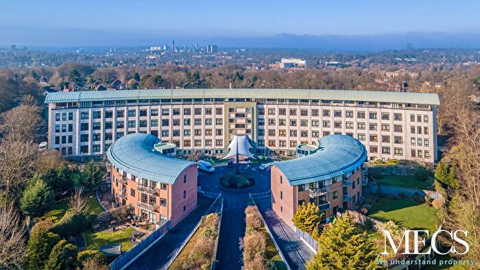 2 Bedroom Flat For Sale In Britannic Park, Yew Tree Road, Moseley, Birmingham, West Midlands, B13