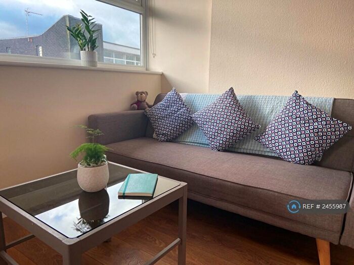1 Bedroom Flat To Rent In Warwick House, Kenilworth, CV8