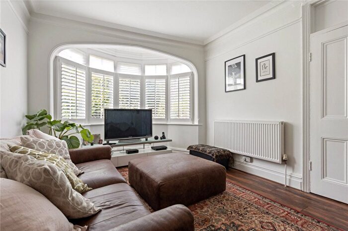 3 Bedroom Flat For Sale In St. James's Drive, London, SW17