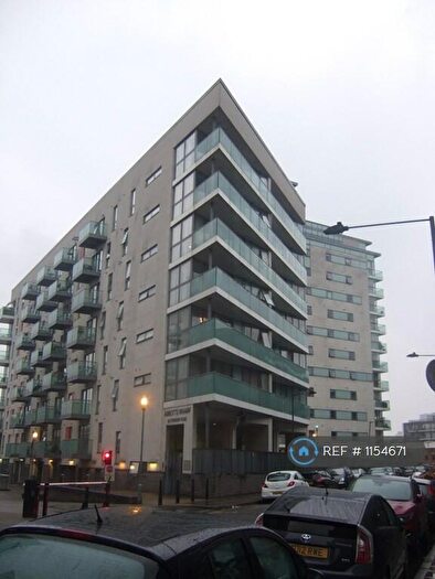2 Bedroom Flat To Rent In Limehouse, London, E14