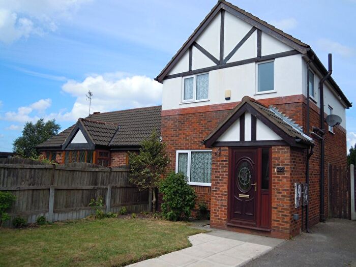 4 Bedroom Semi-Detached House To Rent In Priory Street, Preston, PR2