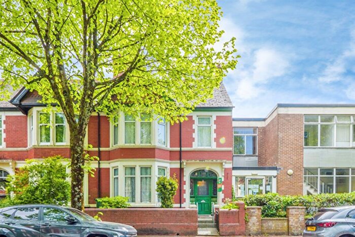 4 Bedroom End Of Terrace House For Sale In Albany Road, Roath, Cardiff, CF24