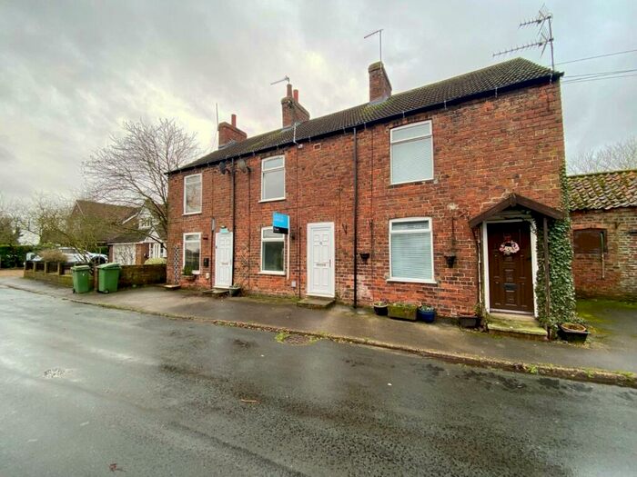 2 Bedroom Terraced House To Rent In Main Street, Lelley, Hull, East Yorkshire, HU12