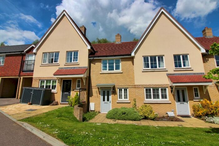 2 Bedroom Terraced House For Sale In Hazelbourne Avenue, Borough Green, TN15