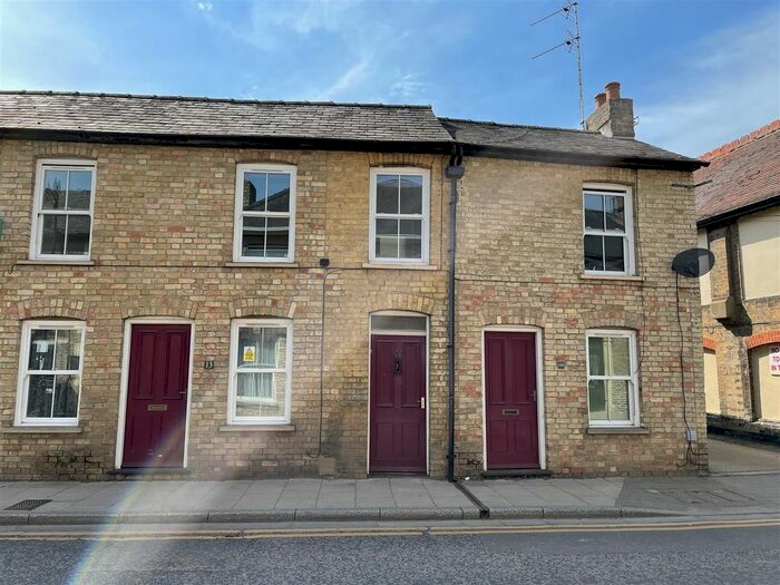 2 Bedroom Flat To Rent In Churchgate Street, Soham, Ely, CB7