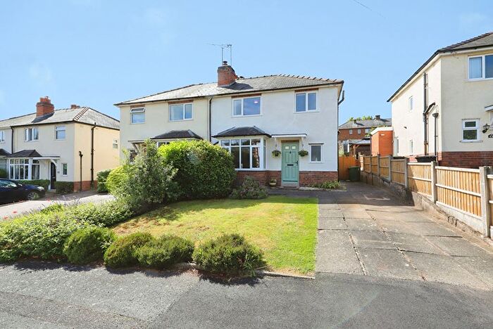 3 Bedroom Semi Detached House For Sale In Greatfield Road, Kidderminster, Worcestershire, DY11