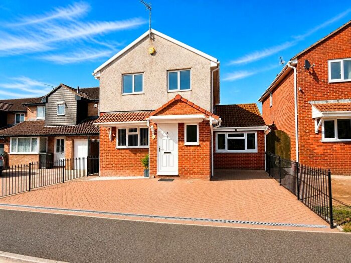 4 Bedroom Detached House For Sale In Parnall Crescent, Yate, Bristol, BS37