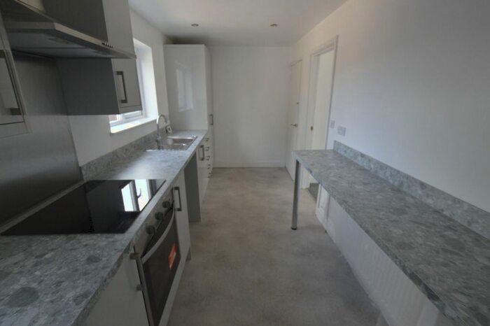 3 Bedroom Terraced House To Rent In Shield Crescent, Leicester, LE2