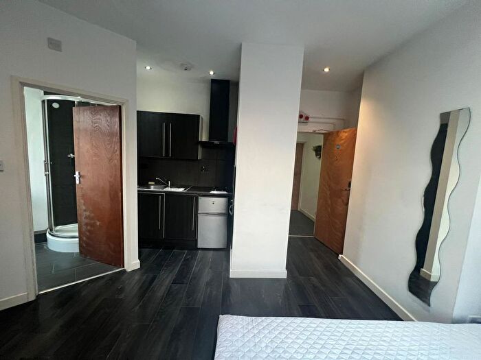 1 Bedroom Studio To Rent In Brays Lane, Coventry, CV2