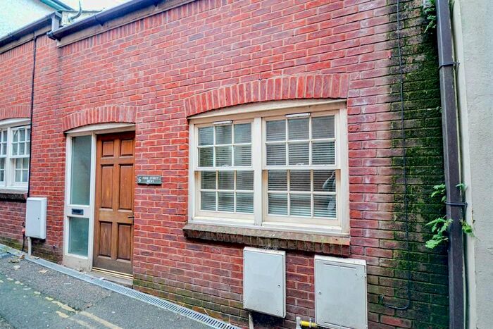 1 Bedroom Detached House To Rent In Friernhay Street, Exeter, EX4