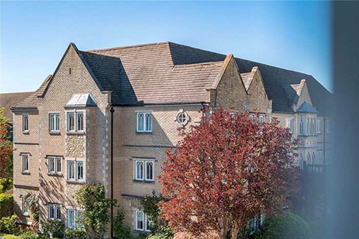 1 Bedroom Apartment For Sale In Goring Lodge, Pegasus Grange, OX1