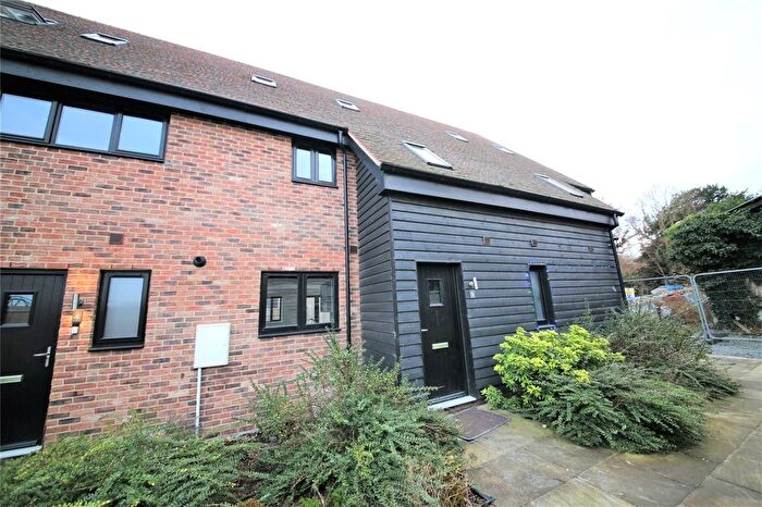 4 Bedroom Terraced House To Rent In Stanford Road, Stanford-Le-Hope, Essex, SS17
