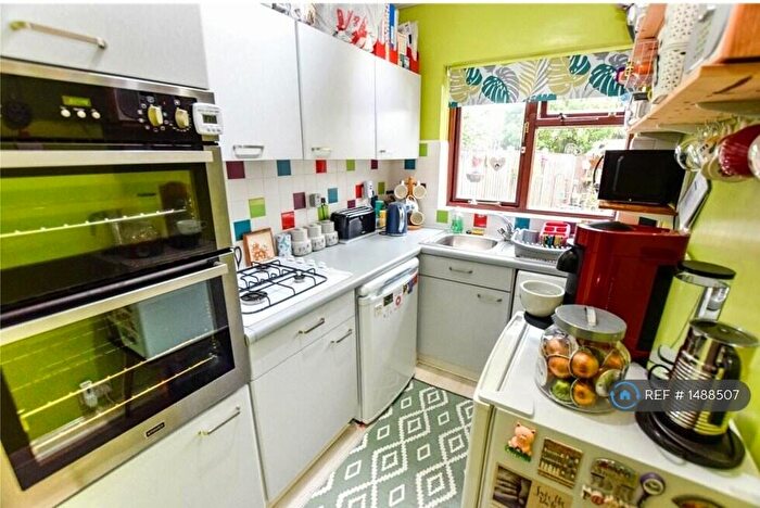 4 Bedroom Semi-Detached House To Rent In Romford, Romford, RM7