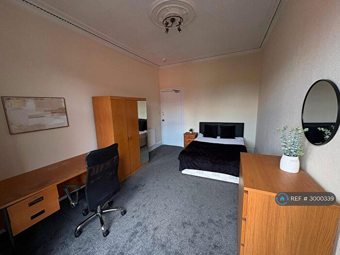 4 Bedroom Flat To Rent In West Princes St, Glasgow, G4