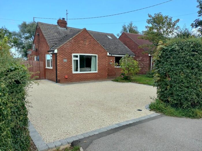3 Bedroom Detached Bungalow For Sale In Fiskerton Road, Lincoln, Lincolnshire, LN3