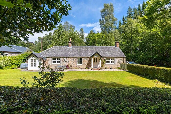 2 Bedroom Cottage For Sale In Birnam, Perthshire, PH8