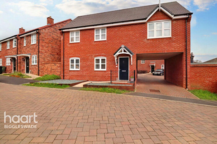 3 Bedroom Coach House For Sale In Angle Green, Shefford, SG17