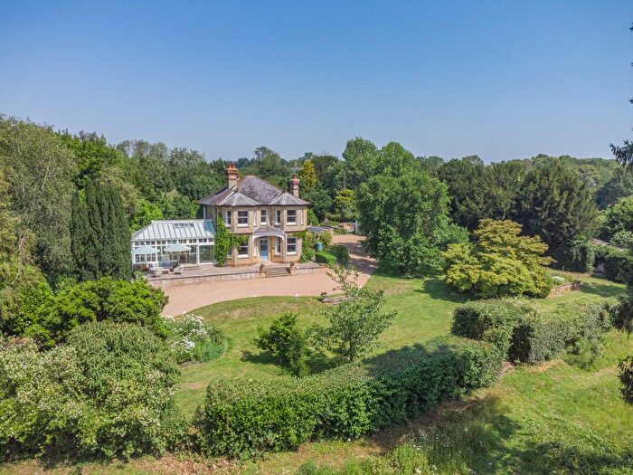 4 Bedroom Detached House For Sale In Mulberry Hill, Chilham, Kent, CT4